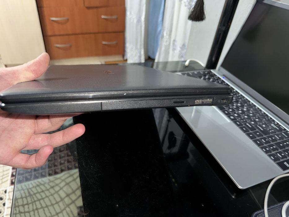 Продам ноутбук ASUS