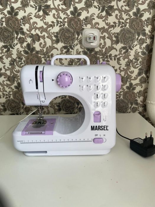Продам швейную машину