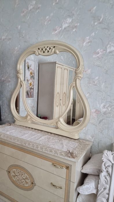 Зеркало размеры 120×115 с креплением