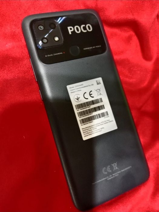 POCO C40. 64 гигабайт