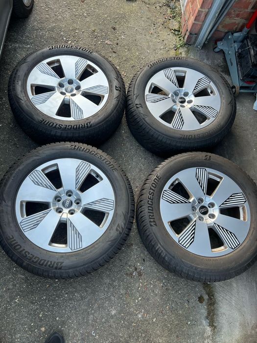 Jante originale Audi Q7 + Anvelope iarna dot 2022 - 255 55 19