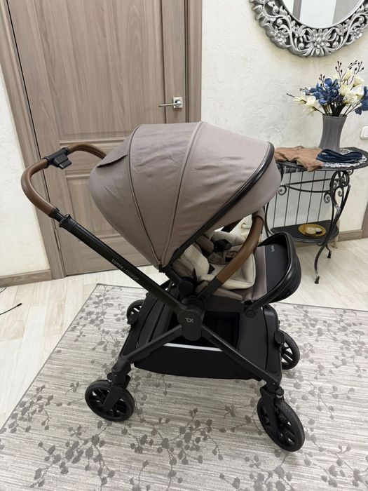 Коляска Tomix Mirage 3 в 1