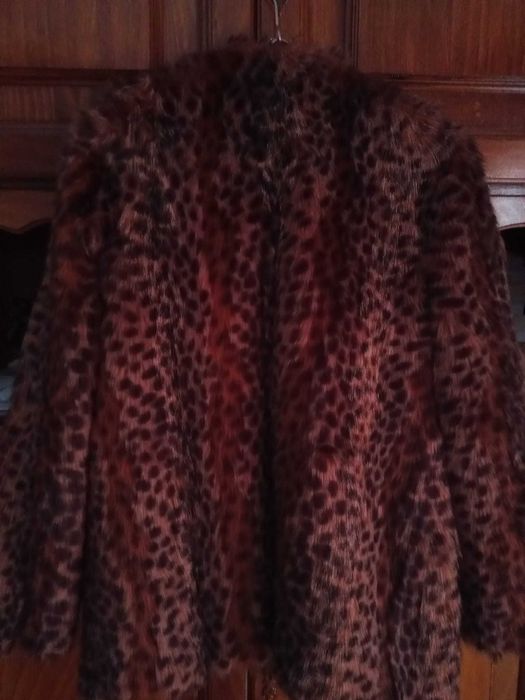 Haină de blană RESERVED