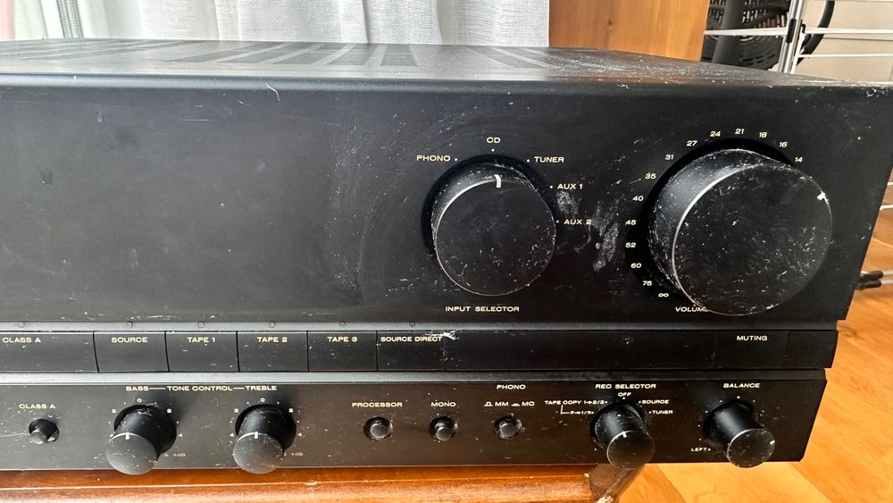 Продавам усилвател Marantz PM-80