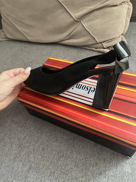 Проади туфли 1000 тг