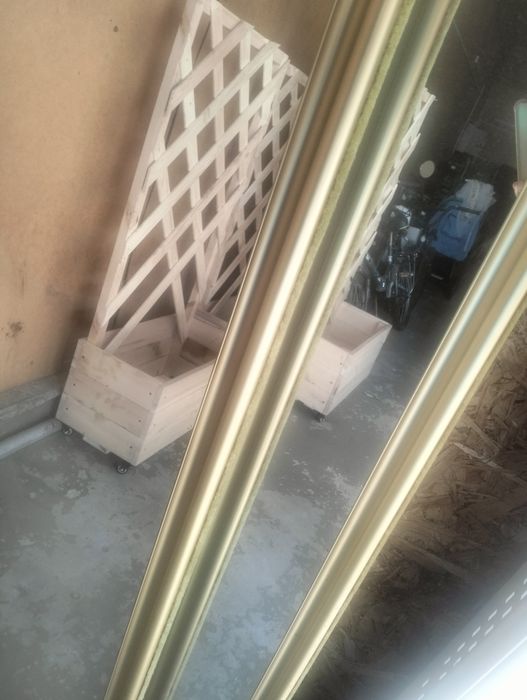 Продам распашные двери