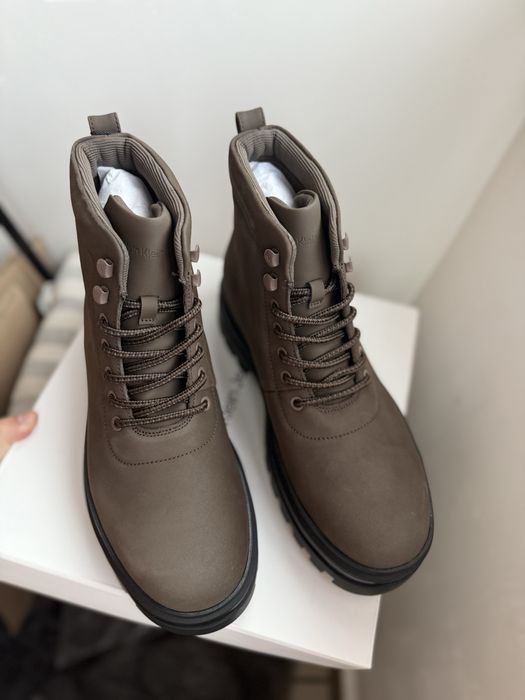 Calvin Klein Jeans ghete/bocanci maro cu siret piele Nubuc 41 noi