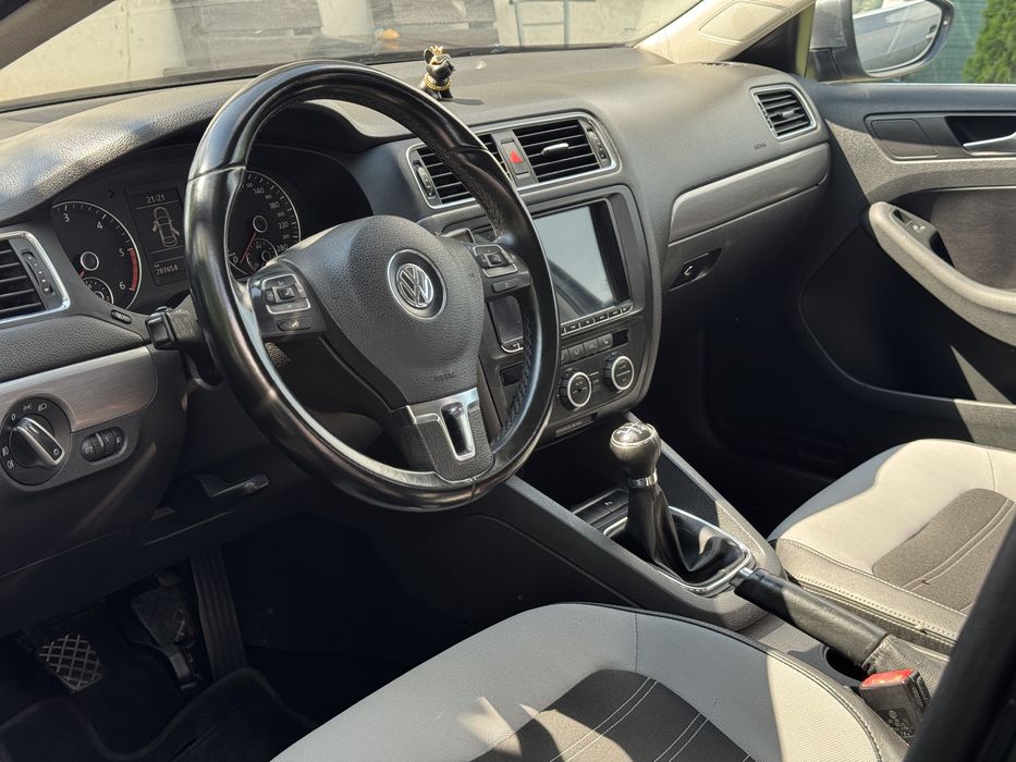 Volkswagen Jetta 1.6 Tdi