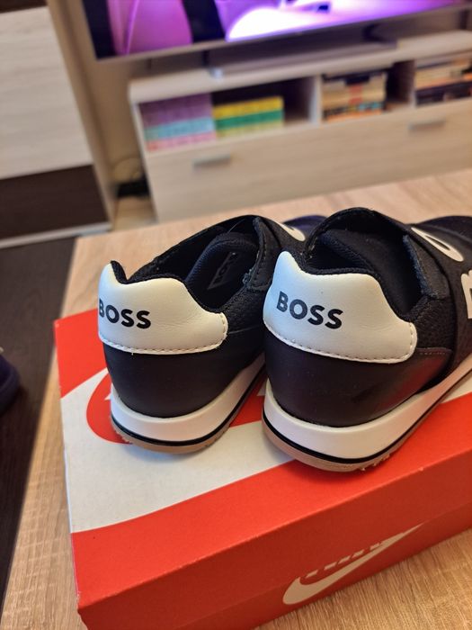 Детски обувки " BOSS"