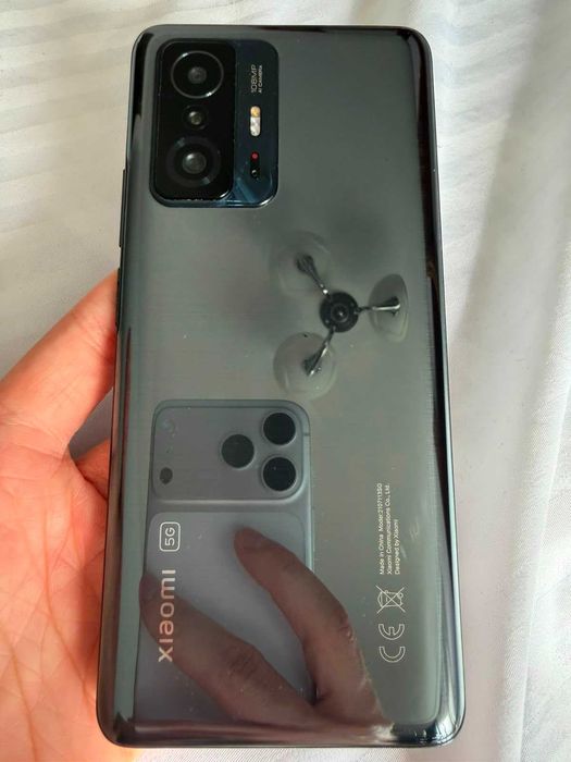 Telefon Xiaomi 11T Pro 12gb ram 256gb stocare, ecran putin ars in soare in rest arata foarte bine