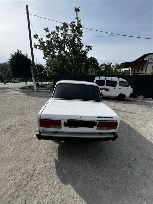 Lada 2105 1990 — 2