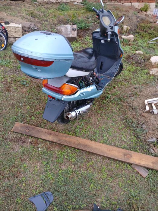 Скутер-Honda future 125