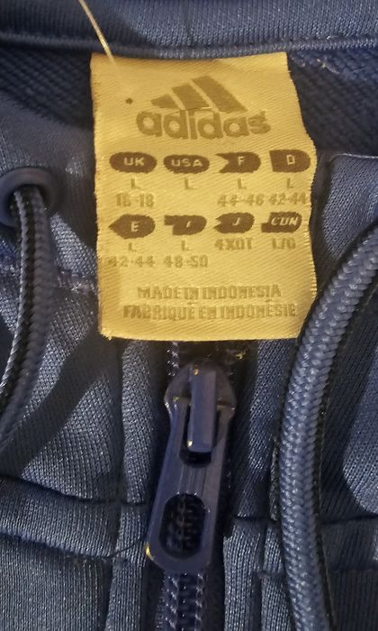 Hanorac Adidas,gluga,buzunare,mărimea L