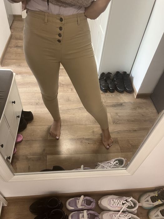 Pantaloni stretch, marimea 36