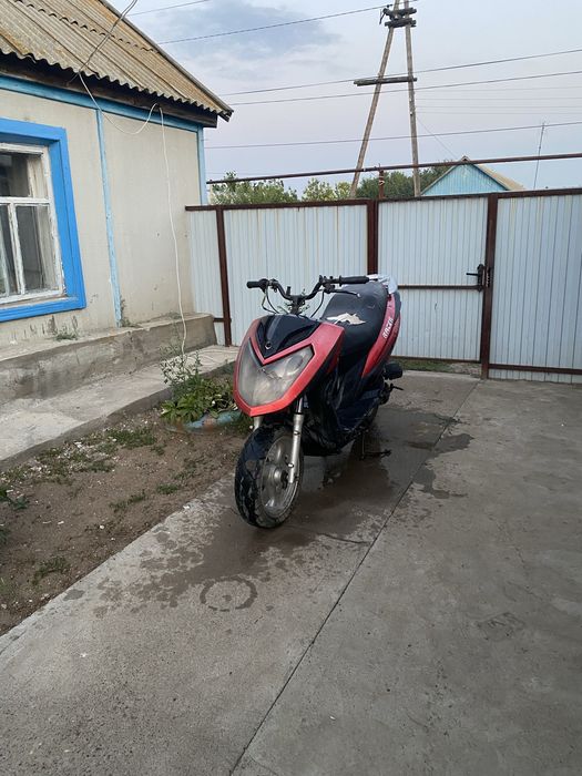 Продам скутер Райсер