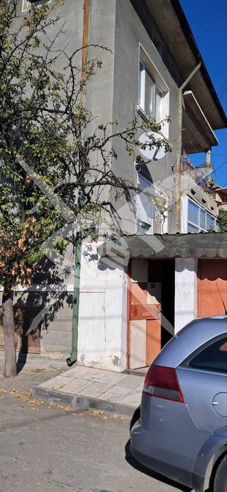 Етаж от къща в Чирпан