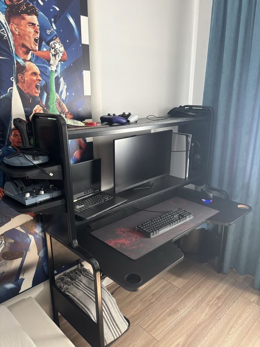 Birou gaming negru