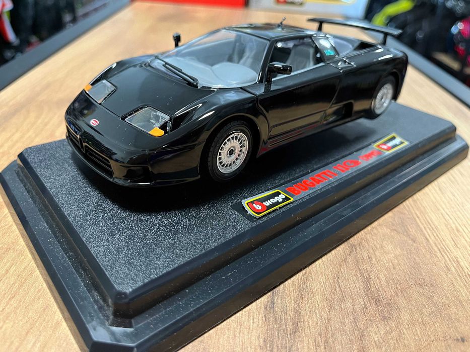 Метална колекционерска количкa BBURAGO BUGATTI EB 110  мащаб 1:24