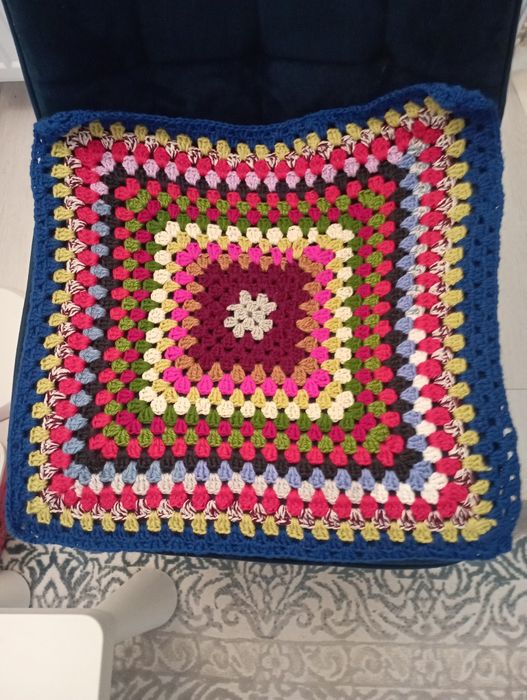 Продам вязанную накидку на стулья самодельная