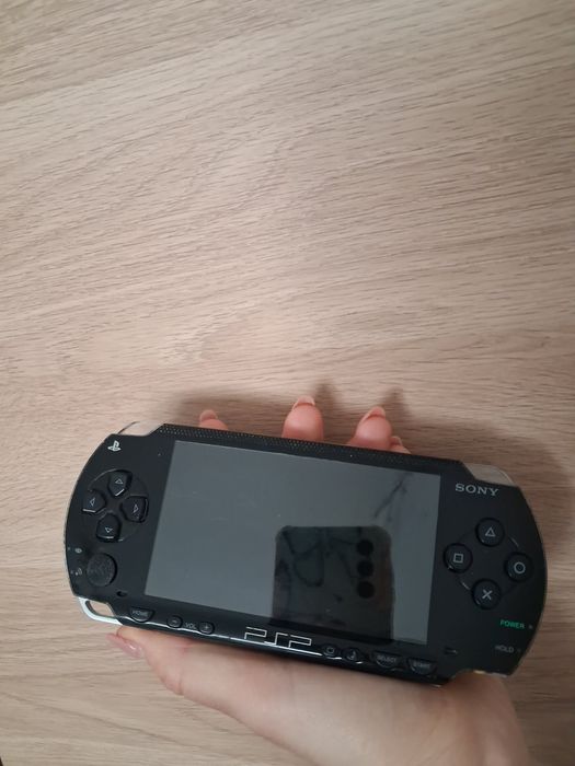 Consola portabila PSP modat