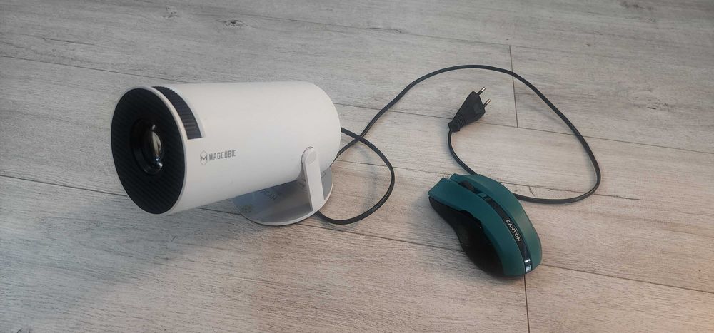 Проектор MAGCUBIC Проектор