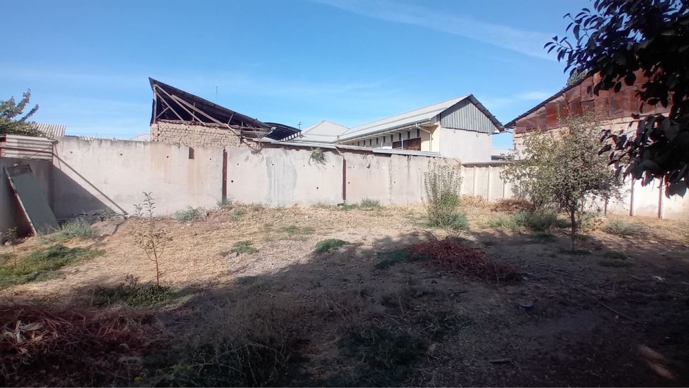 Yer sotiladi chinoz shaxar