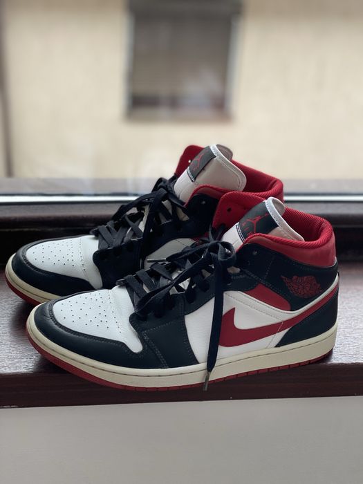 Nike Air Jordan 1 Mid