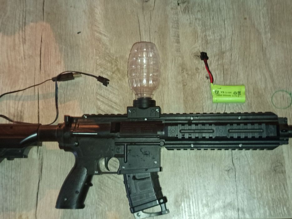 Oʻyinchoq aftamat sotiladi hamma narsasi ishlaydi zaryatkali batareka