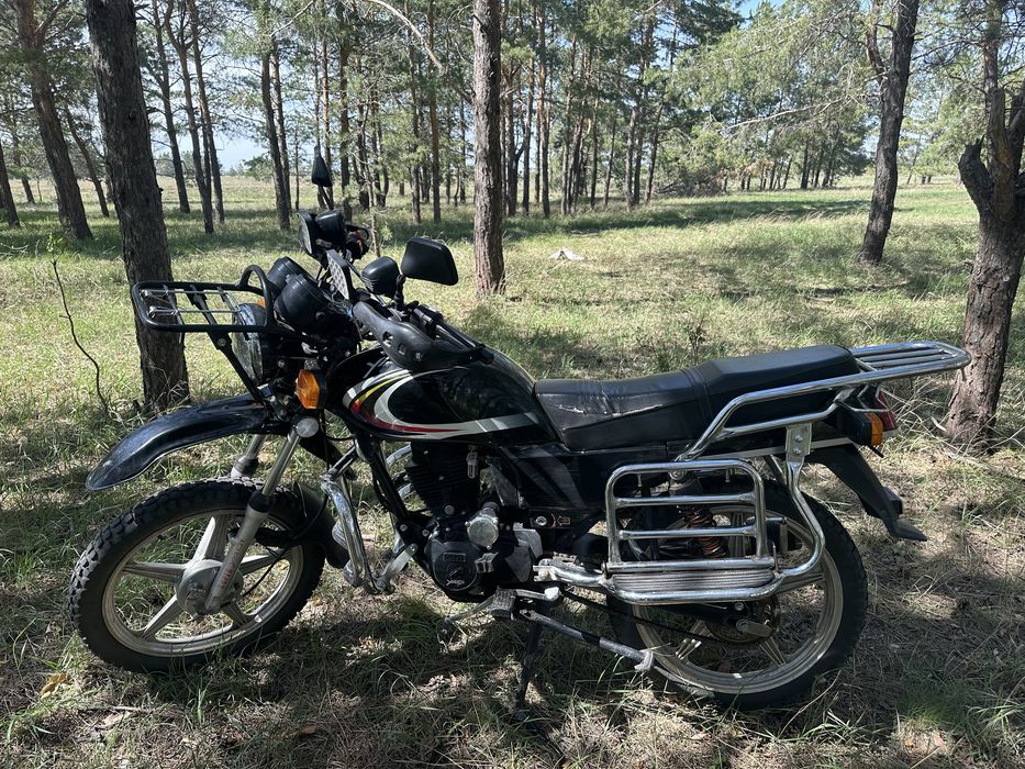 Продам мотоцикл yaqi