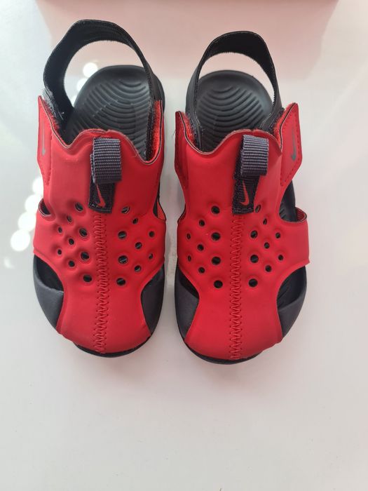 Сандали Nike- номер 26