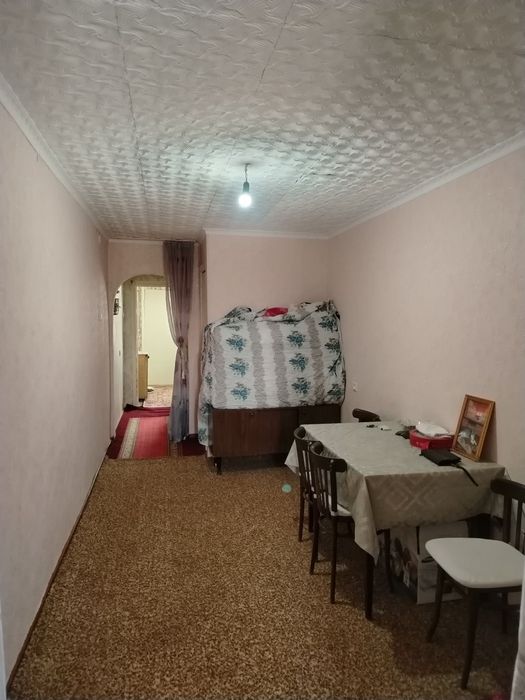 Чирчик ш. Навоий Галерейка кирпичный дом 1х/3/4