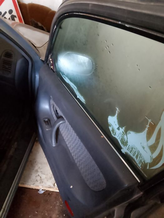 Продаю  машину не находу