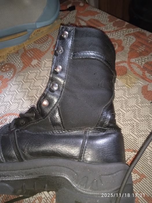 Продам берцы .берцы