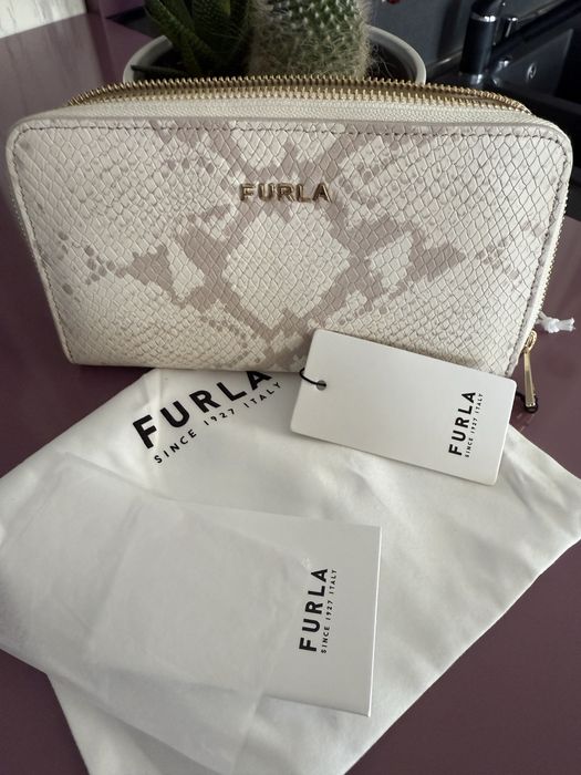 Кожен портфейл Furla Намален