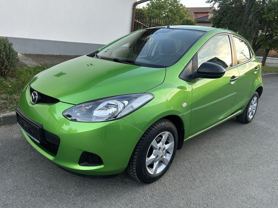 Mazda 2  1.3 Benzina 75 Cp  an 2010  km 143000