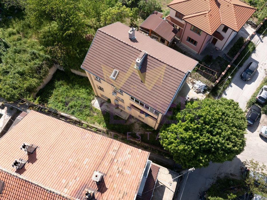 Къща в гр. Варна, кв. Виница, ул. Кастрица