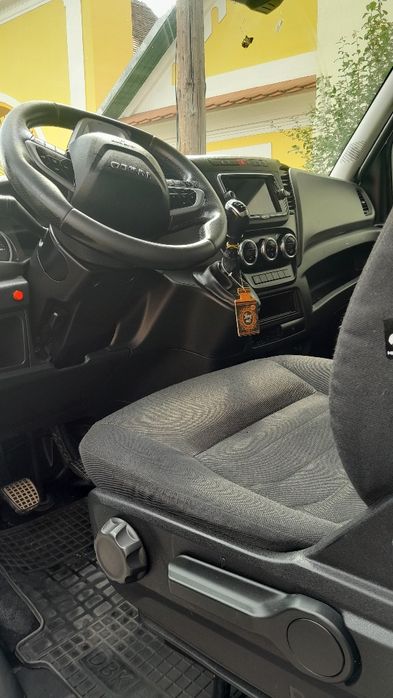 Iveco daily 2022 15 paleti cu.lift hidraulic 3.5 tone