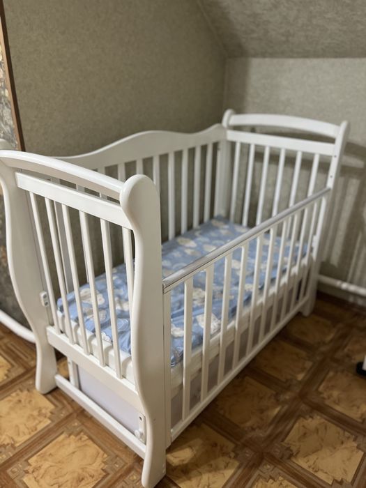 Срочно продается манеж!