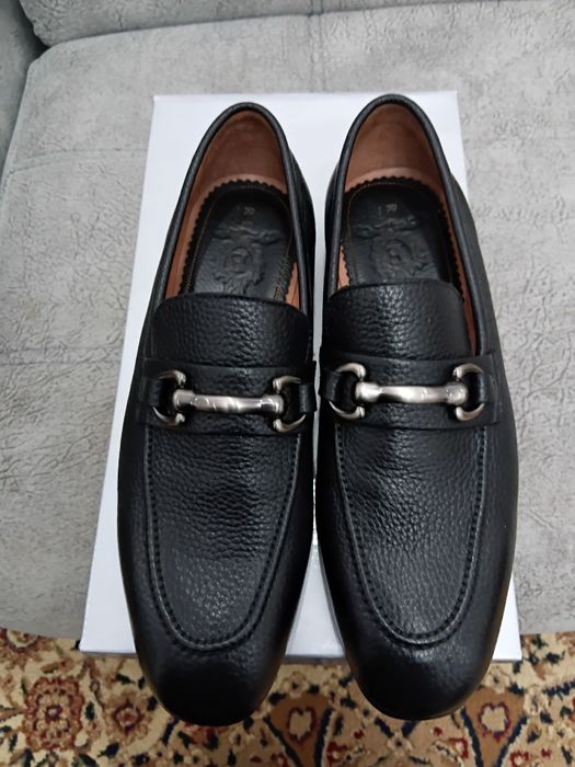 Продаётся туфли классика