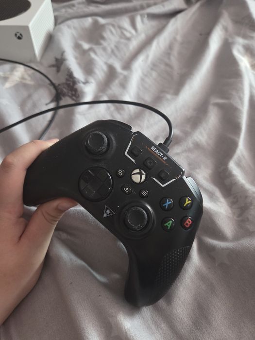 Vand xbox series s  cu controller pro