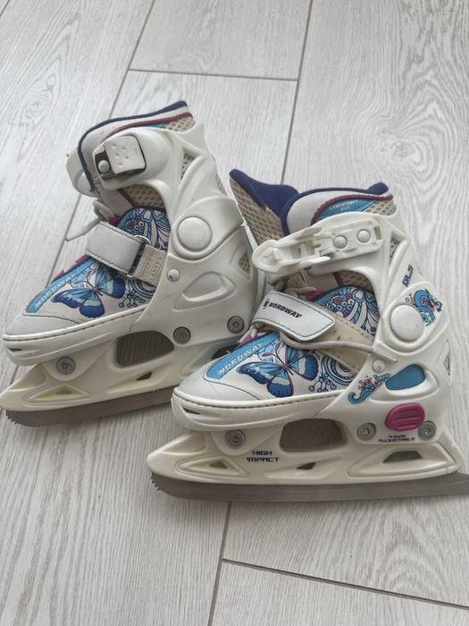 Продам коньки для девочки