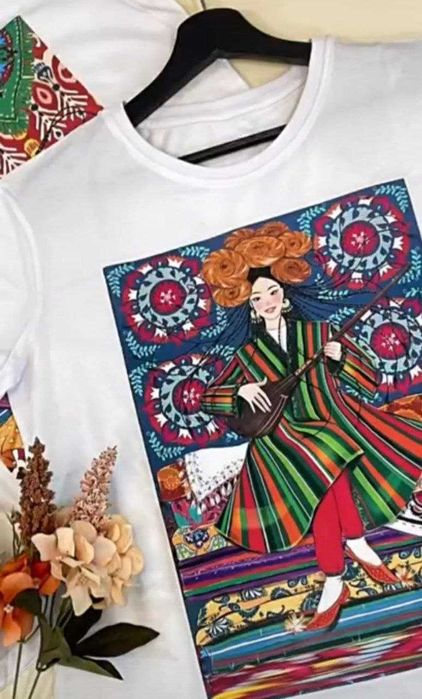 Футболка женская