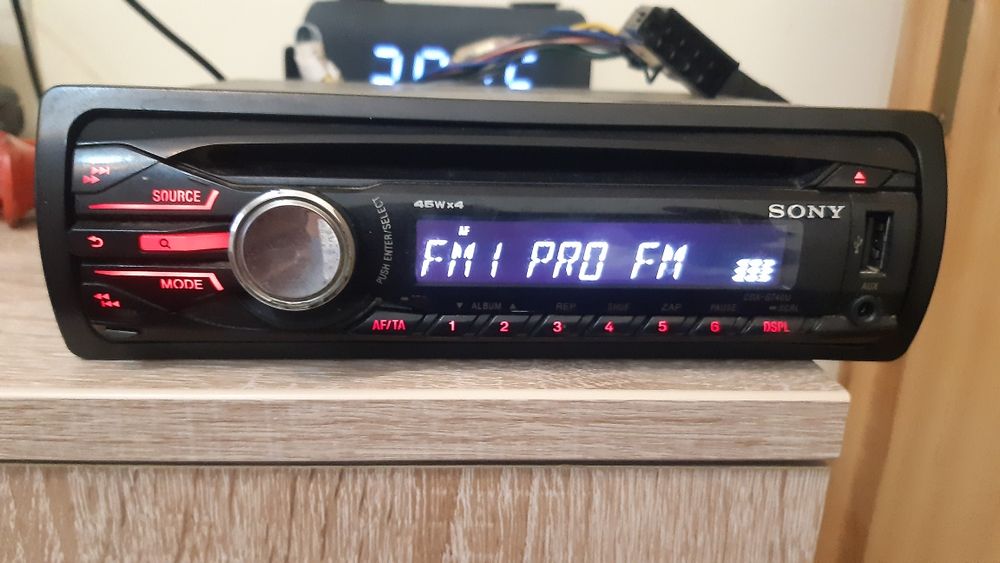 Sony mp3 auto cu usb