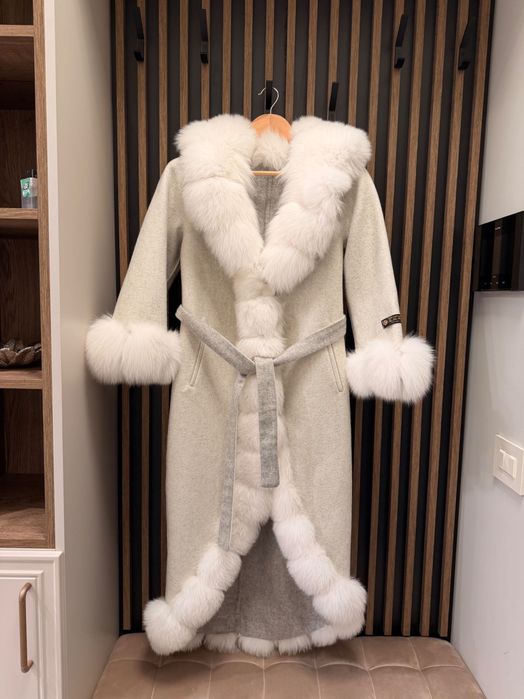 Palton alpaca cu blana vulpe