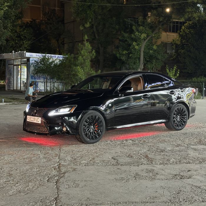 Лехус ис300 V6 230л с