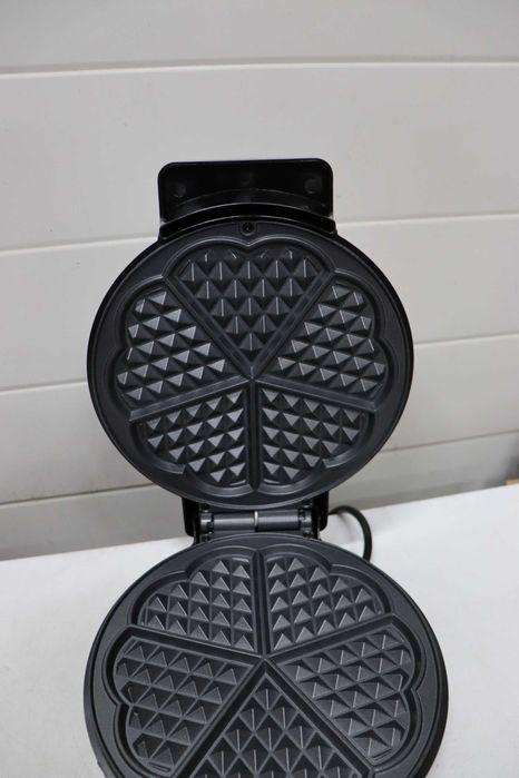 Кръгъл гофретник Aigostar с регулируем контрол на температурата 1000W