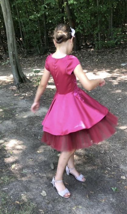 Rochie eleganta pentru fetite, 9-10 ani