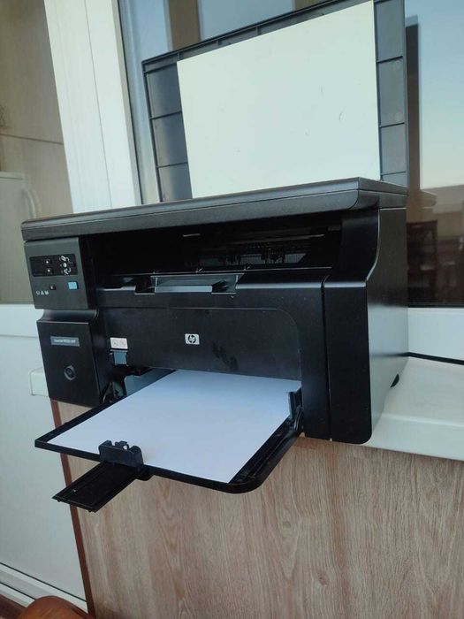Принтер hp LaserJet M1132