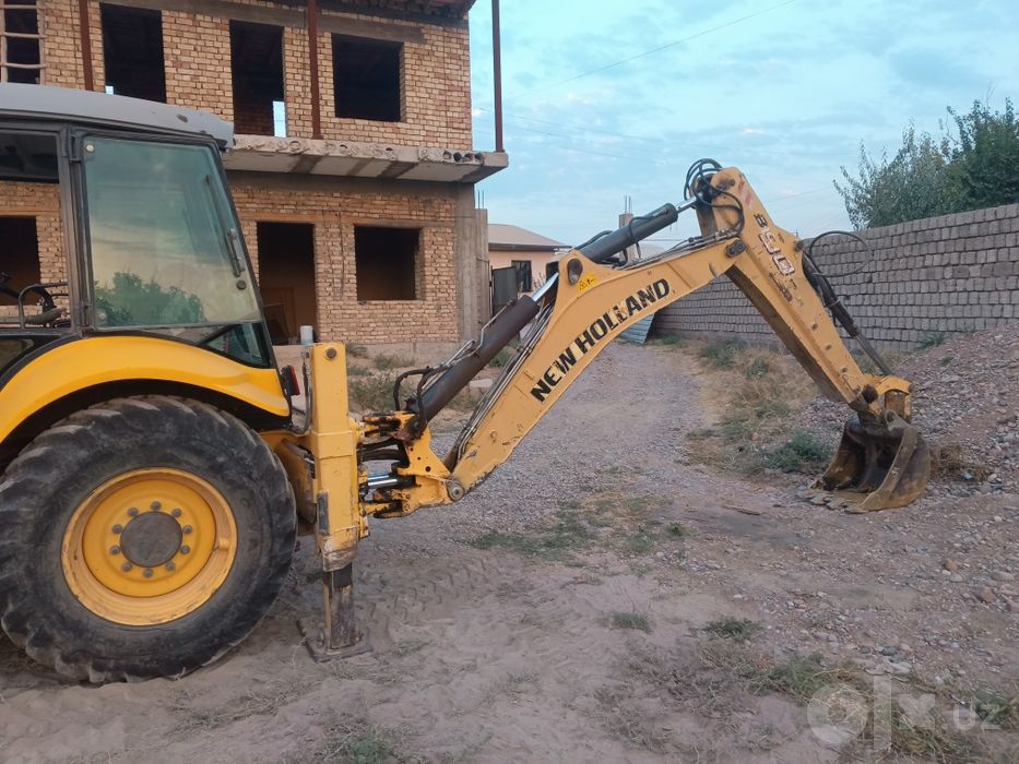 ekskvator pagruzchik niw holland B90b