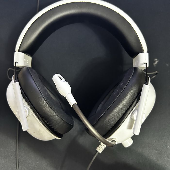 Игровая наушник Razer